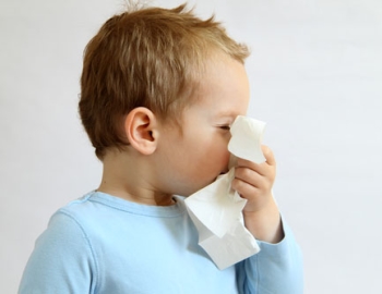 У мальчика насморк