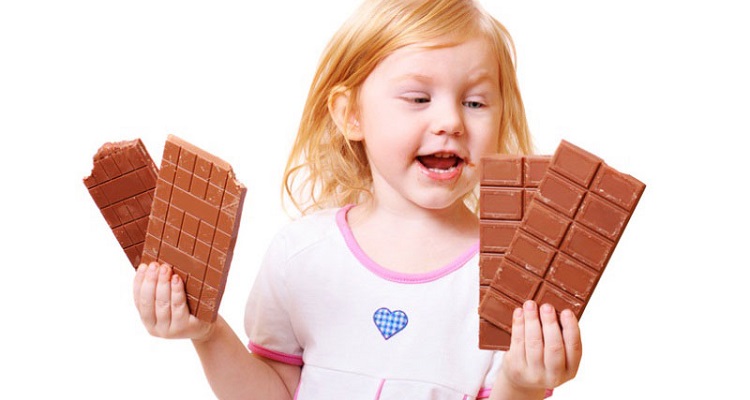 Учимся справляться с диатезом на лице и щеках у ребенка: основные правила лечения