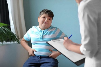 Мальчик на приеме у доктора