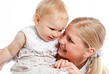 Мама с маленькой дочкой