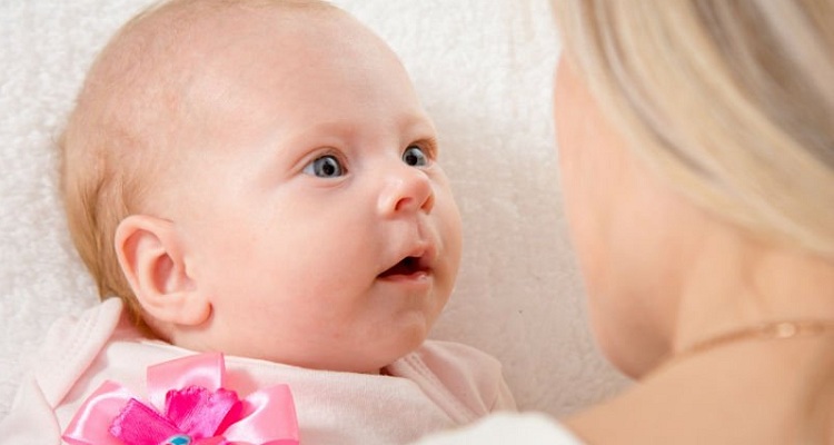 У ребенка покраснел белок глаза: о чем может говорить такой симптом?